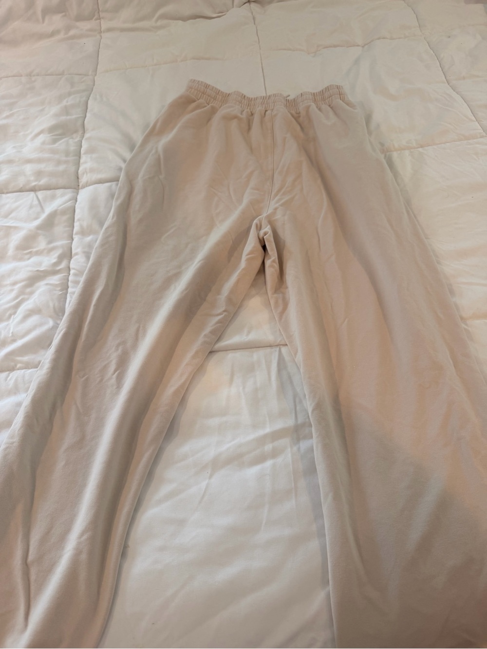 ALO Yoga Mens Cream Bottoms - Soft Pull-On Pants - Picture 3 of 6